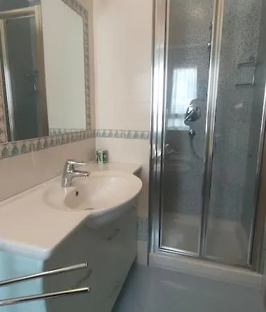 Apartman Marina Centro Attico Due 5 Posti Letto, Con Aria Cond E Ascensore Rimini