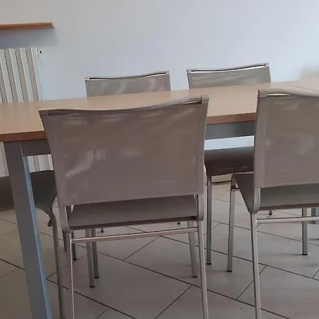 Marina Centro Attico Due 5 Posti Letto, Con Aria Cond E Ascensore דירה *